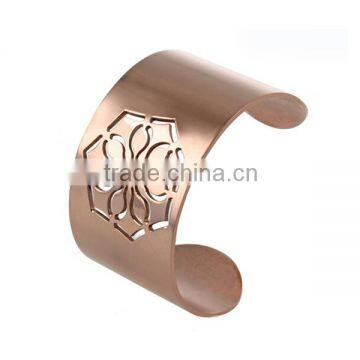 Alibaba hottest selling engraved stainless steel wholesale bangle wide design rose gold wholesale bangle for fashion lady LB8132