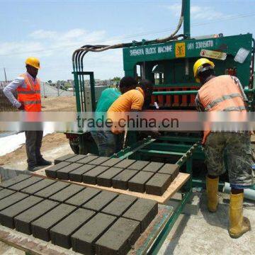 Low Cost Construction Machinery QT5-20 Concrete Hollow Block Machine Paver Block Machine Price photo-3