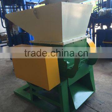 CE ISO Certification PET Plastic Crushing Machine Waste Plastic Crusher photo-3