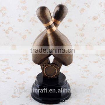 Wholesale resin bowling trophy bowling award