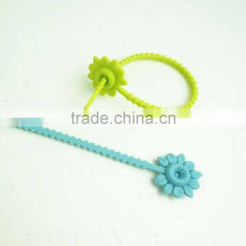 16134 Flower Shape Silicone Multi-Use Tie Wraps photo-2