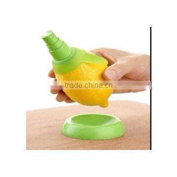 Plastic manual lemon squeezer round lemon squeezer for orange lemon