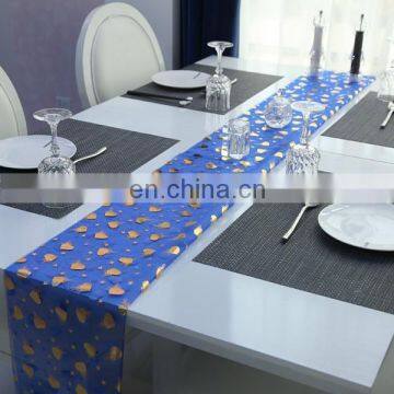 2015 Most Popular Home Textile Bronzing Gold Heart Pattern On Organza Nnavy Blue Table Runner