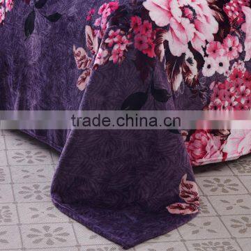 Wholesale China Purple Luxury European Size Duvet Covers Flower Pattern Flannel Fleece Bed Cover Sets photo-2