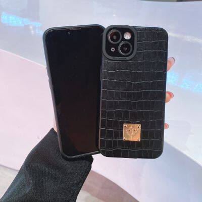 New Luxury Maple Leaf TPU Crocodile Skin Cellphone Cover Case Fall Proof Case Packaging For Iphone 7 8P Xr 11 12 13 14 Pro Max photo-5