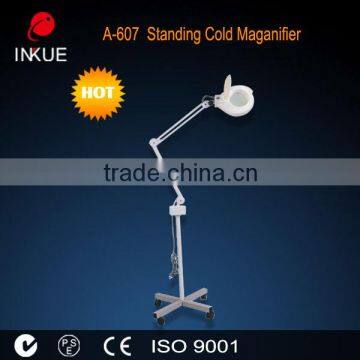 A-607 magnifying lamp with 5x Magnification