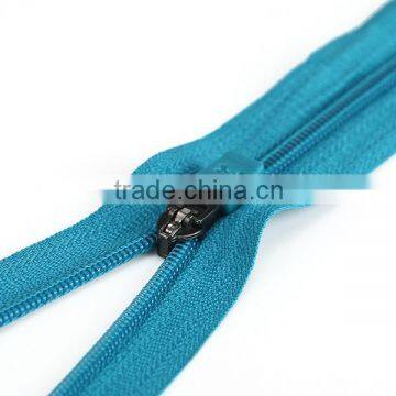 2015 Hot Sale #5 Open End Auto Lock Nylon Zipper photo-5