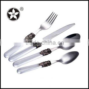 PP handle disposable flatware set