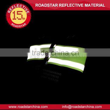 Cycling reflective hook and loop strap armband