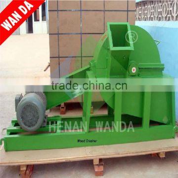 level feeding / horizontal feeding wood flaker