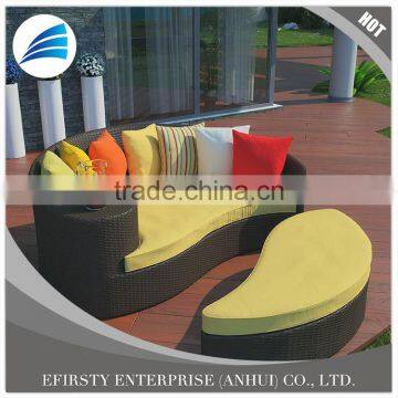 Round Rattan Outdoor Day Bed Outdoor Furniture photo-4