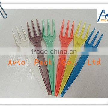 plastic noodle fork