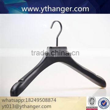 CY-652 Manufacturer Provide Custom Luxury Wooden Coat Hanger With Trouser Clip Supplier's Choice photo-2