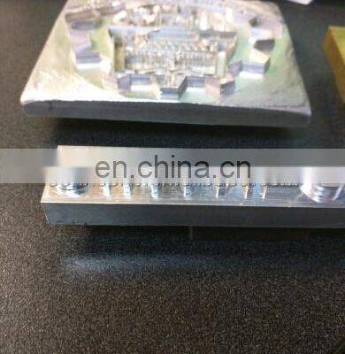 SKM-4040 Small Metal Cnc Router Coin Engraving Machine With Dust Cover photo-5