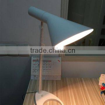 Arne Jacobsen Modern AJ Table Lamp photo-6