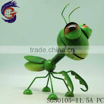 office table decoration item with praying mantis