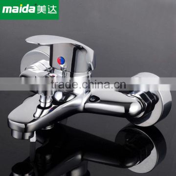 Traditional ceramic valve core bath mixer