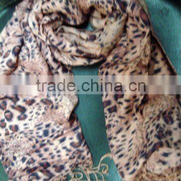Animal print Viscose Scarves & Stoles