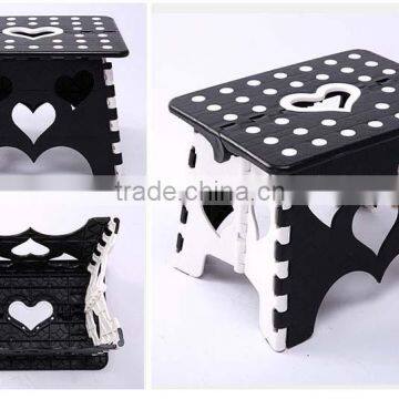 Modern Appearance and Plasti Material Dining Chair photo-5