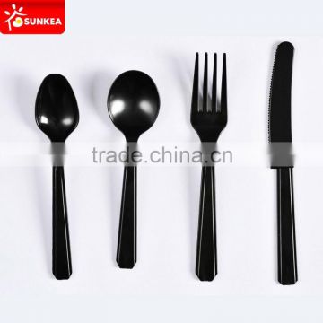 Durable plastic solid color tableware cutlery