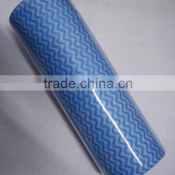 Viscose/polyester spunlace wiping cloth