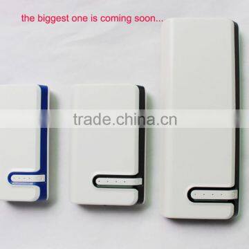 China Wholesale Price Power Bank Manufacturer 4000/5200mAh Nice Design Mobile Charger photo-4