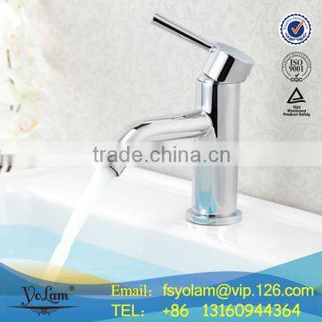 Deck Mounted Wash Basin Faucet With Chrome Color