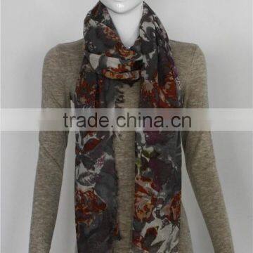 Lightweight Wool Flower Print Scarf