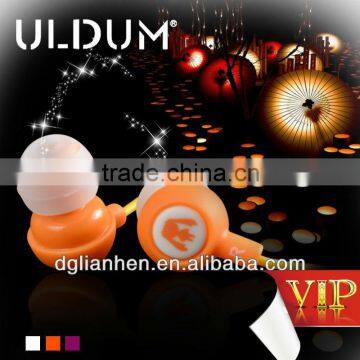 ULDUM 2013 earphone and headphone master earring studio earphone factory cheapest handfree earphone wtih mic for iphone mp3