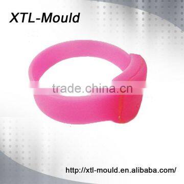 Rubber material plastic injection frisbee mould