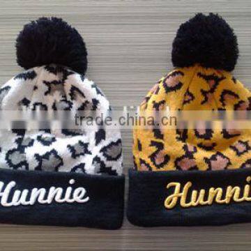 fashion custom embroidered knitted beanie hat with pom pom