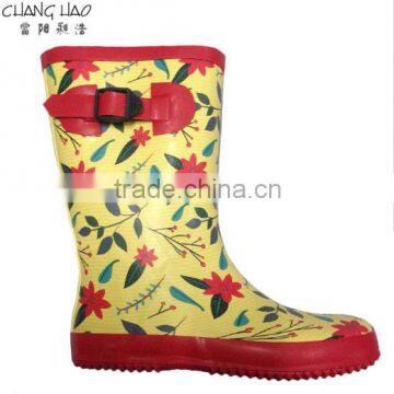 Women cheap nature rubber rain boot yellow ground has flower printed with hasp