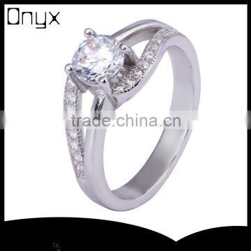 925 sterling silver classic prong setting with four finger zircon