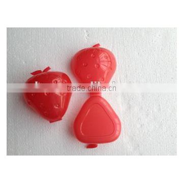 Plastic Strawberry Crisper Food Container Kitchen Utensil