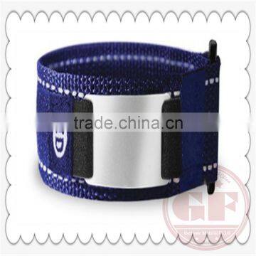 Fancy QR Code Engraved Promotional Rubber Band Weaving Bracelet