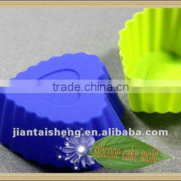 8g popular heart-shape silicone egg mould