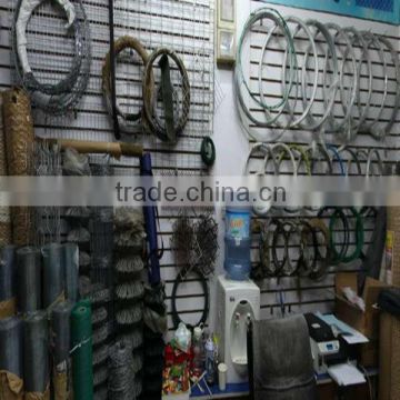 yiwu market kitchen metal hanging baskets kitchen pull-out basket kitchen with a wire basket