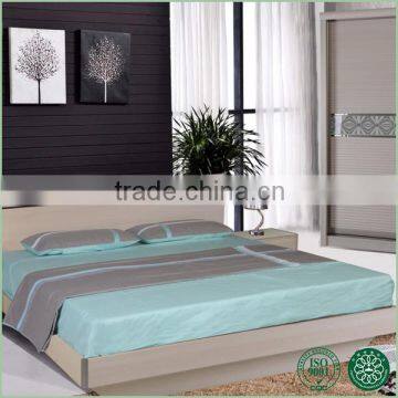 Scratch resistant and corrosion resistant white lanceolata king bed