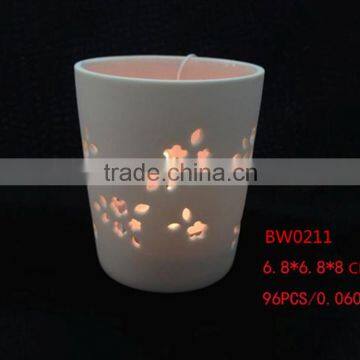 round ceramic white candle holder