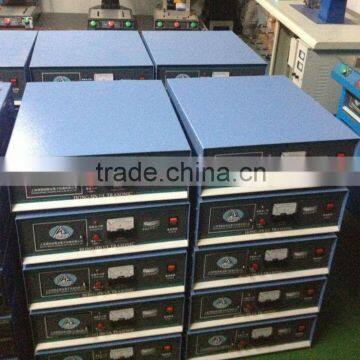 Ultrasonic generator for non-woven fabric welding