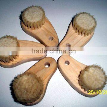 Wool hair bristle hair face wash brush, wooden handle cleaning brush