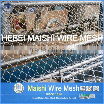 Malla Ciclonica de Alambre Galvanizado Por Inmersion en Caliente Antes de Tejido Eslabonado photo-2