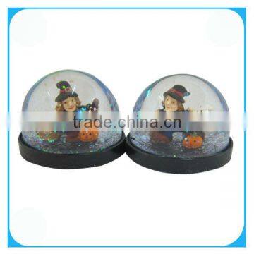 Plastic halloween water globe decor