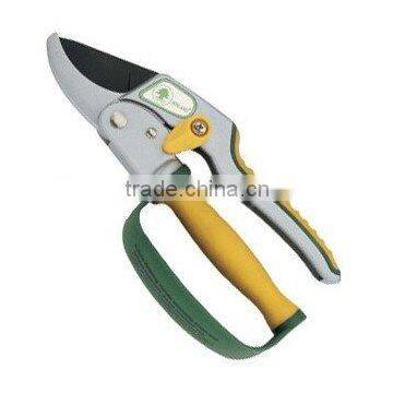 Auto-Rotating Ratchet Pruner