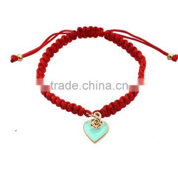 Enamel Gold Heart Charm Handwoven Bracelet Adjustable Braided Macrame Bracelet Promotional Friendship Bracelet