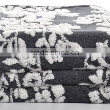 Trade Assurance Nice Design Hot Selling Throw Blankets photo-5