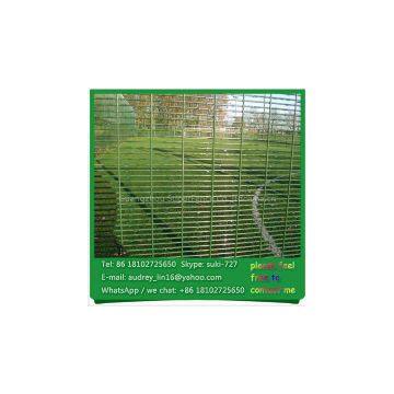 Heavy duty 358 fence post welded wire mesh panels for sale