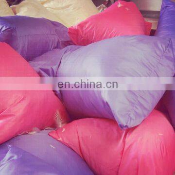 Factory direct sale colorful feather pillow for feather pillow fight