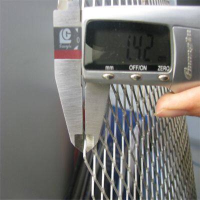 Durable Expanded Metal Mesh in Stainless Steel & Galvanized Steel for Industrial Filtration photo-5