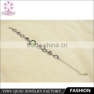 2015 Yiwu new products antique silver plated bracelet with middle flower shape and heart shape emerold imitation jade